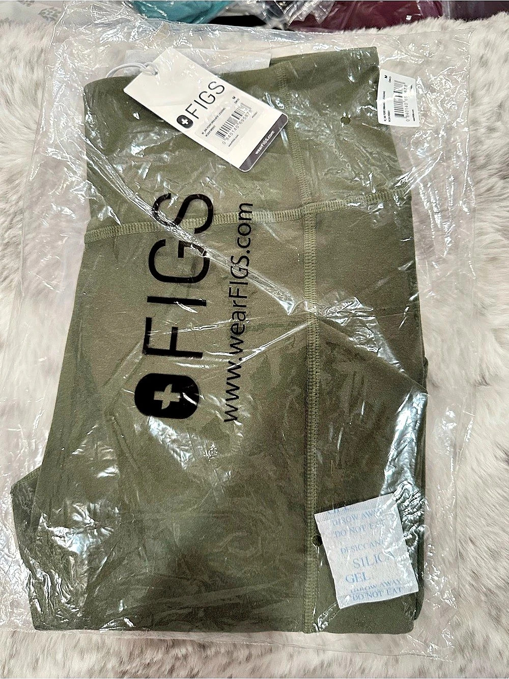 FIGS 300 Performance Legging Medium NWT